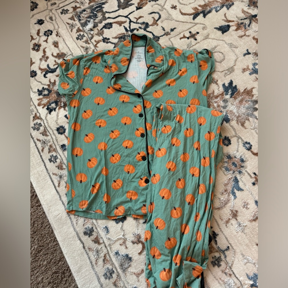 Little pajama co pumpkin pajamas